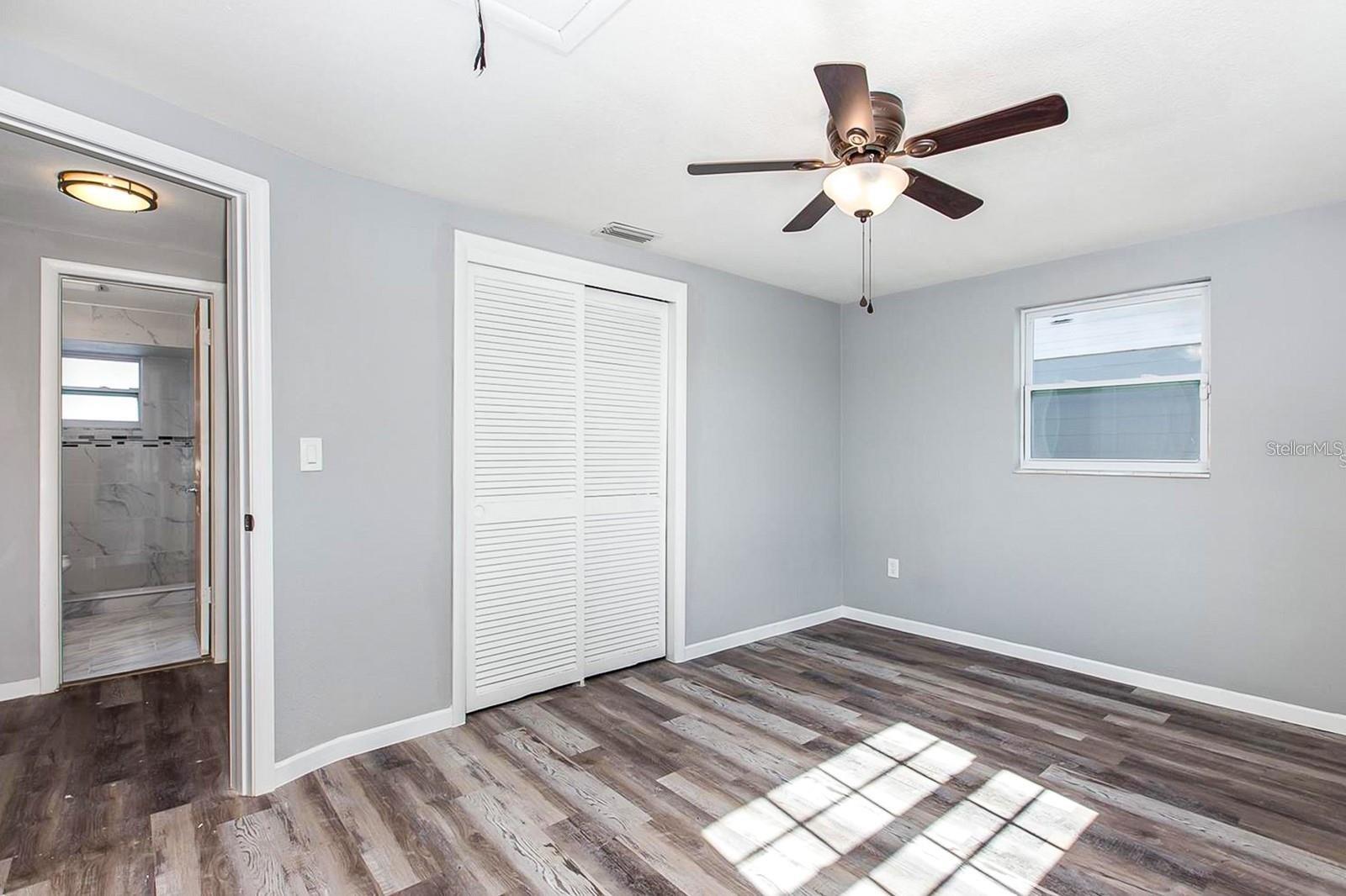 BEACON SQUARE - Residential Lease