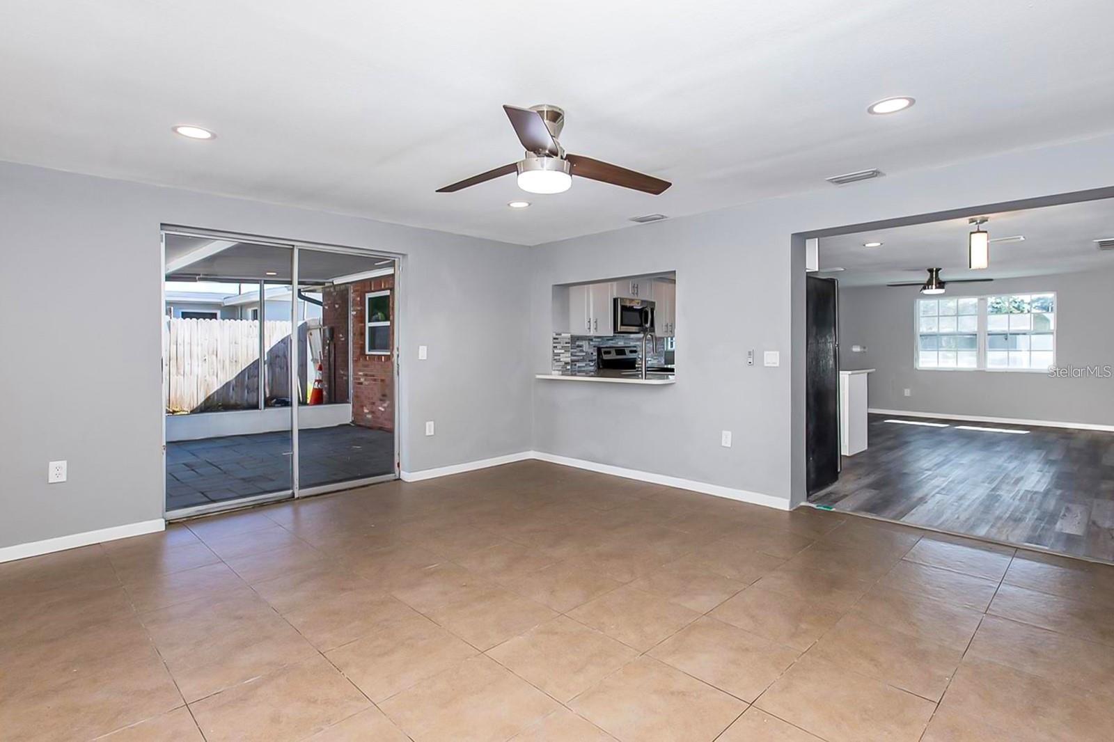 BEACON SQUARE - Residential Lease