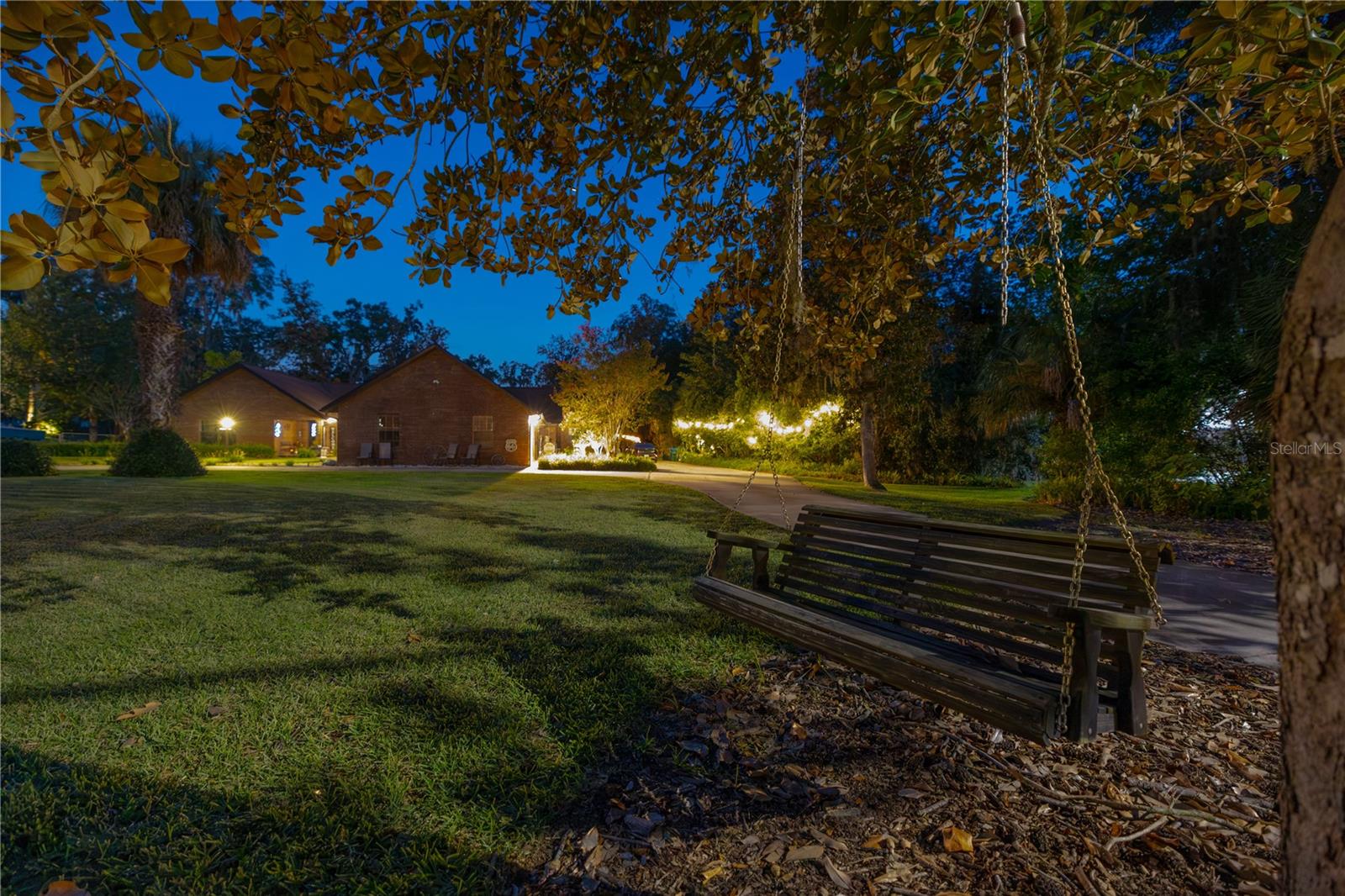 DEEP WOODS - Residential