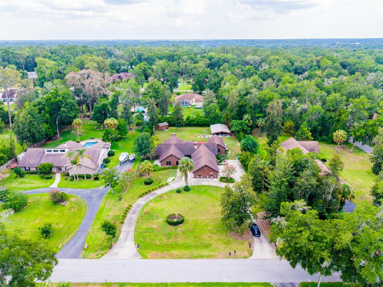 DEEP WOODS - Residential