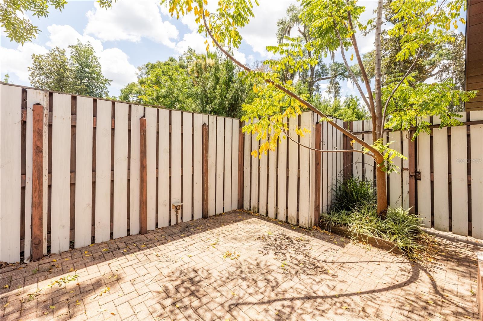 DEEP WOODS - Residential