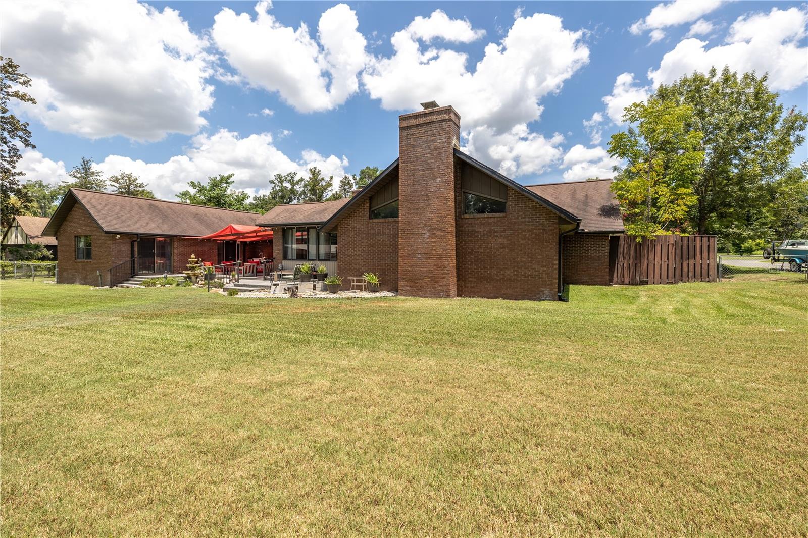 DEEP WOODS - Residential