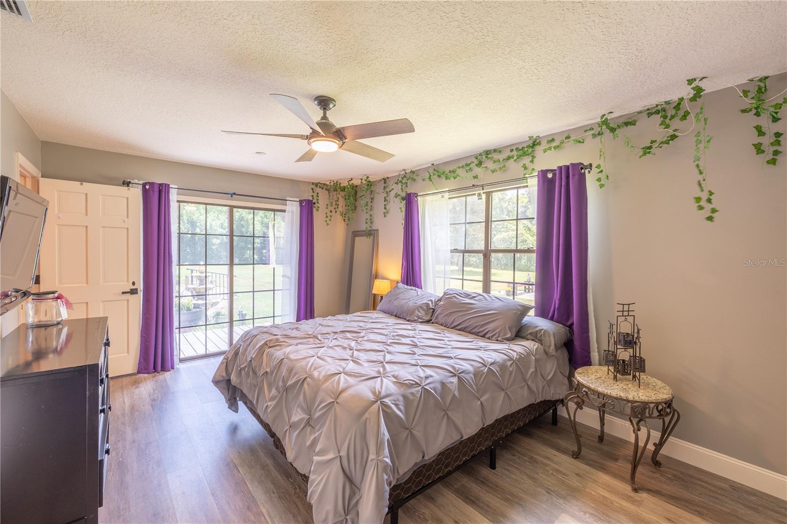 DEEP WOODS - Residential