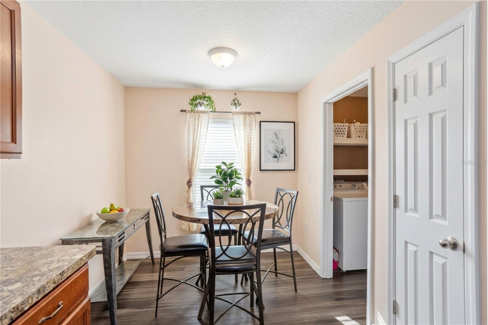 CHELSEA OAKS SOUTH - Residential