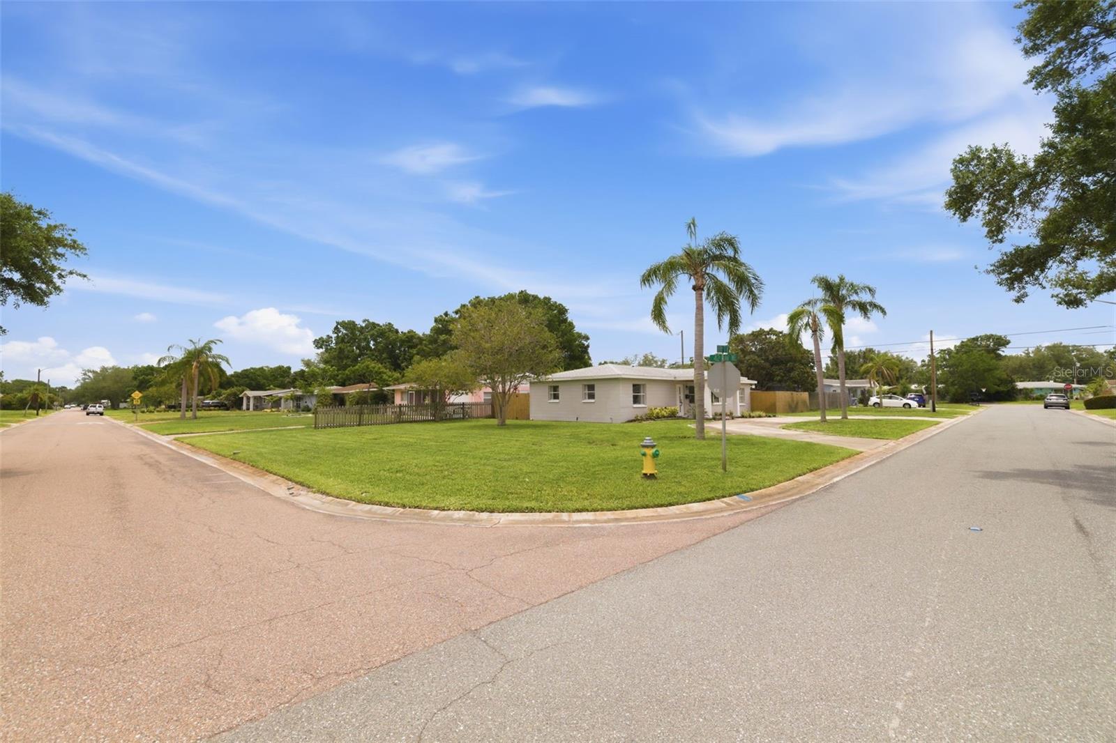 SNELL SHORES MANOR - Residential