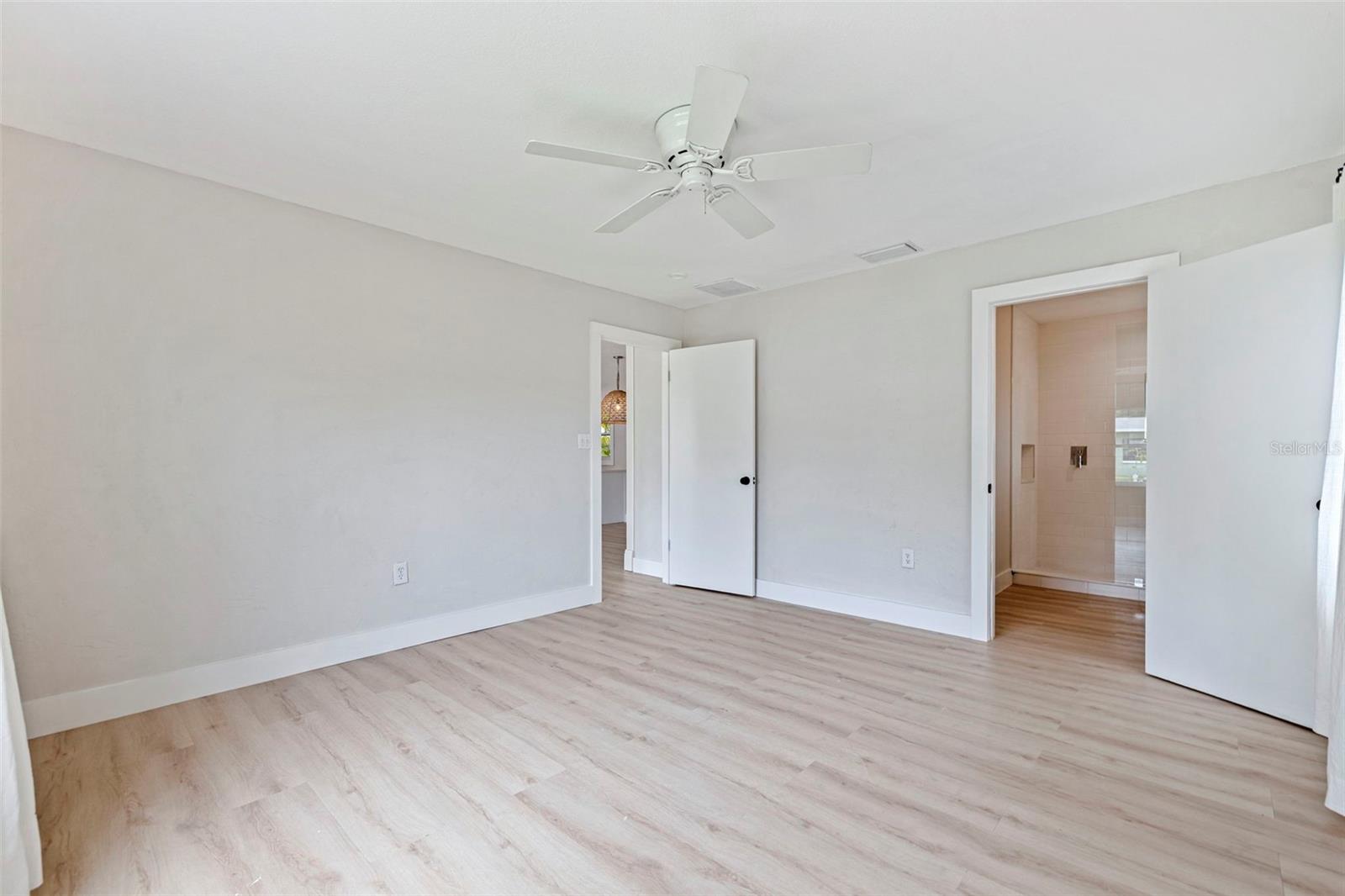 SNELL SHORES MANOR - Residential