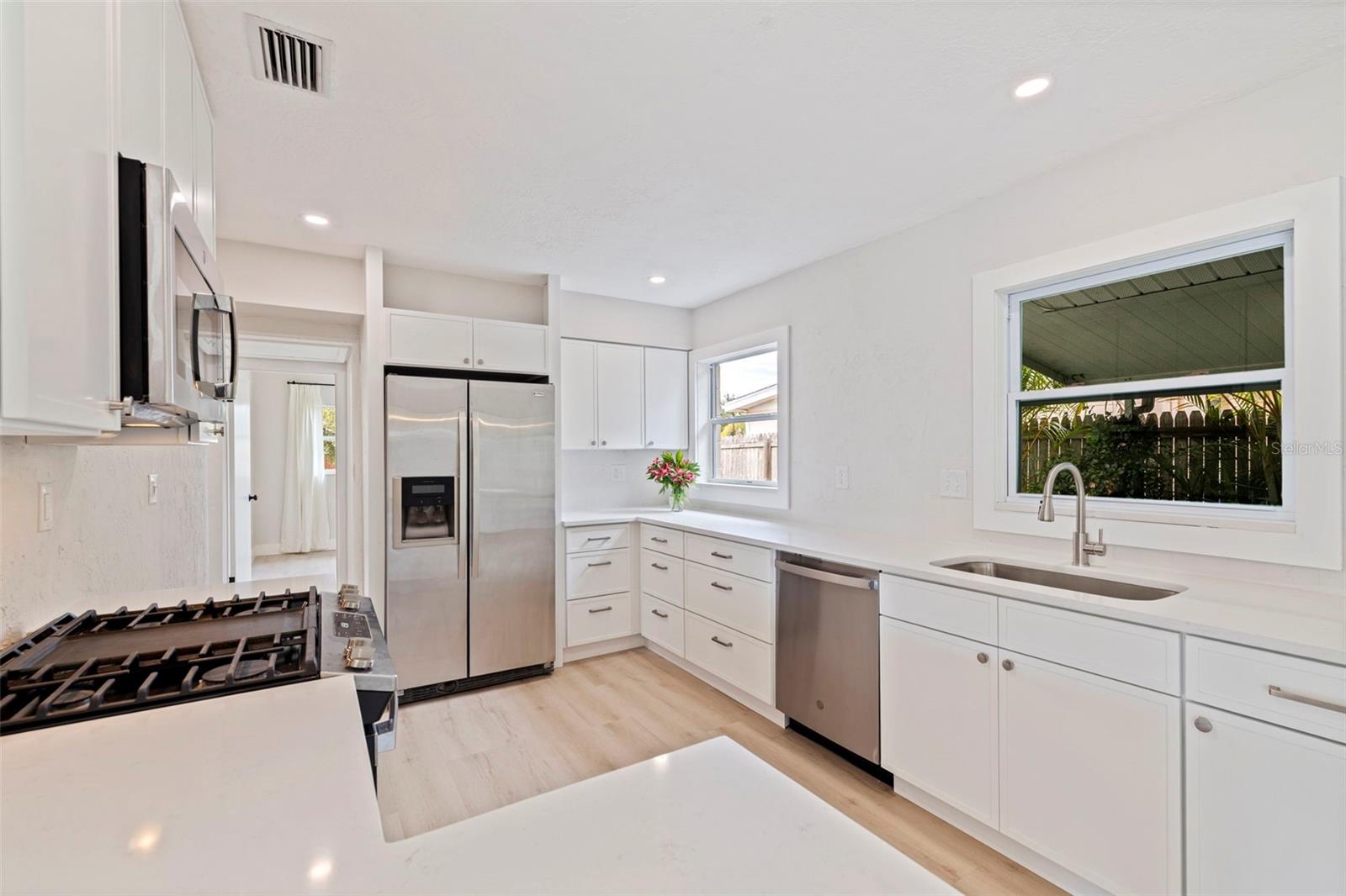 SNELL SHORES MANOR - Residential