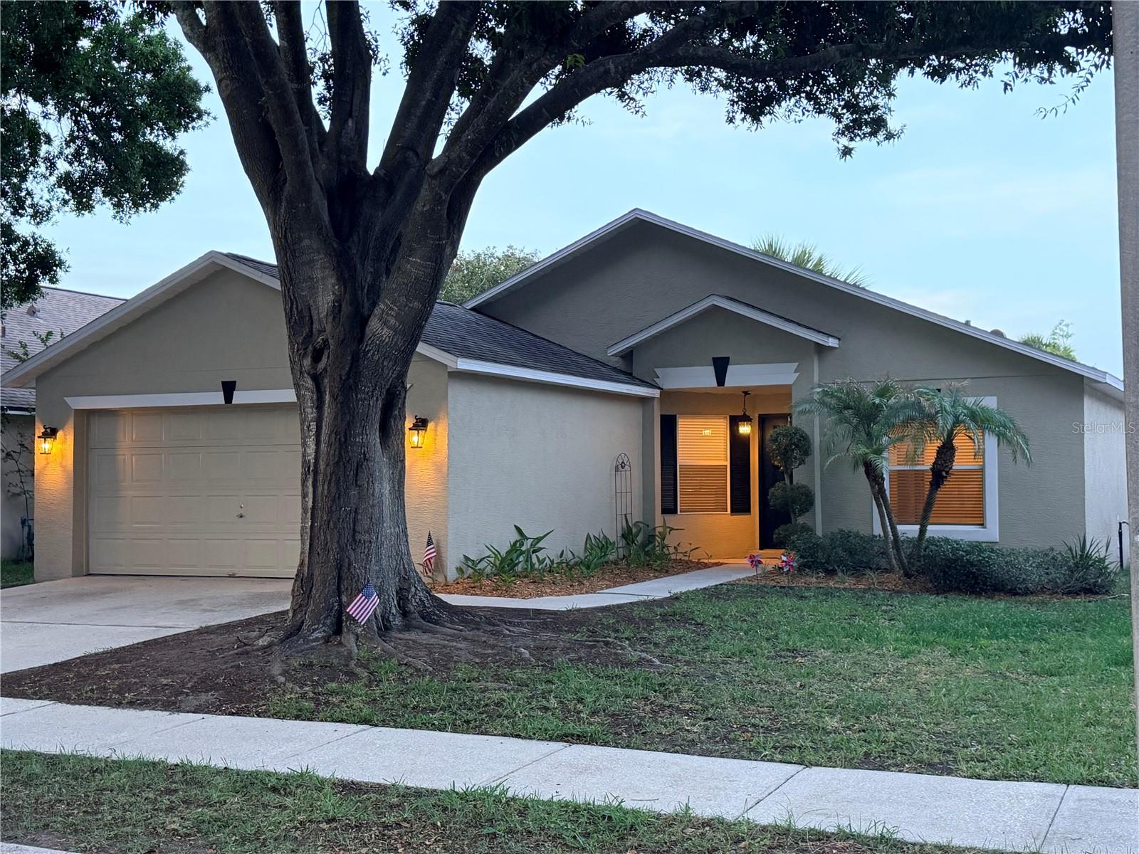One or more photo(s) has been virtually staged. Rare opportunity to own a well-maintained home in a desirable neighborhood close to UCF, Publix Plaza, and top-rated Seminole County Schools.  This clean and cozy 3-bedroom 2-bath home features a 
split floor plan.
Recent updates include a new roof (2018), complete re-plumbing (2024), fresh interior paint, and a professionally trimmed front oak tree (2025), and new water heater (2025).  Additional features include a gas range, gas water heater and a backyard that is partially fenced for privacy with no immediate rear neighbors.
This move-in ready home offers comfort, convenience, and an exceptional location.  
Come see what this home has to offer!  Schedule your private showing today.