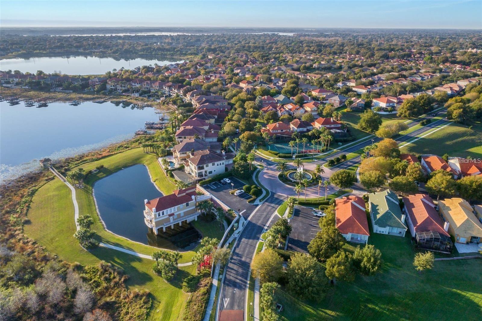 VIZCAYA TWNHMS 46/140 - Residential