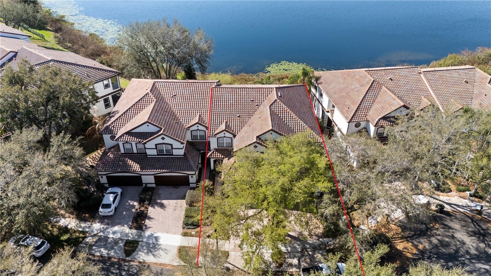 VIZCAYA TWNHMS 46/140 - Residential