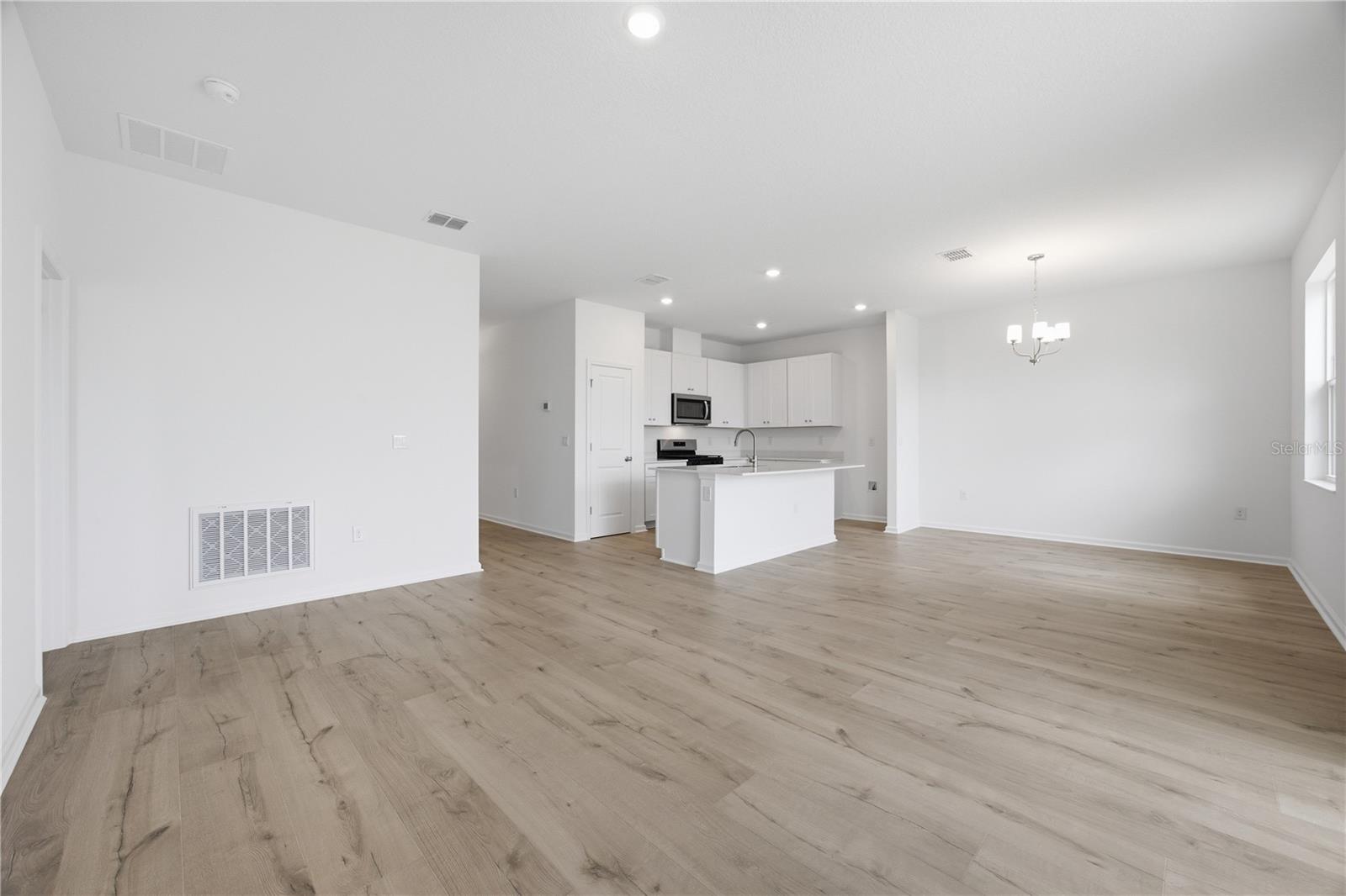 HERITAGE-THE COTTAGES OF SANDERS GROVE - Residential