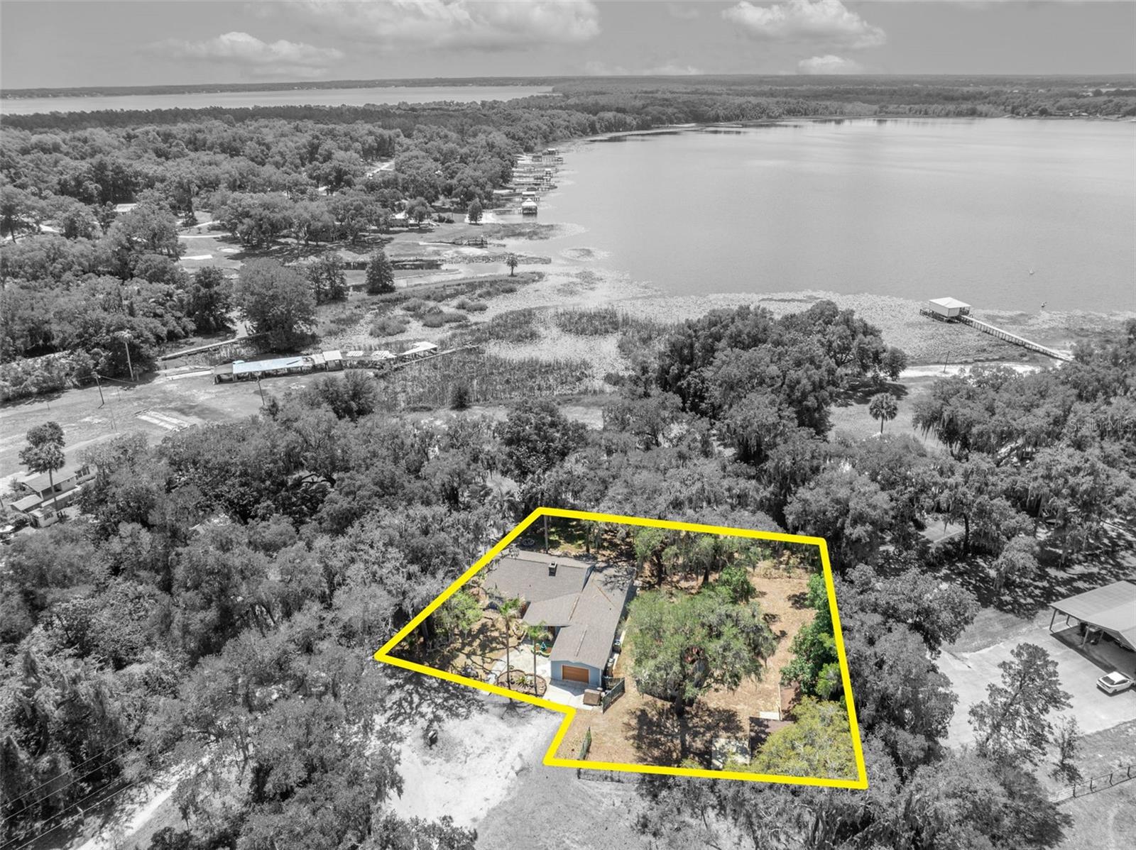LAKE HAVEN - Residential