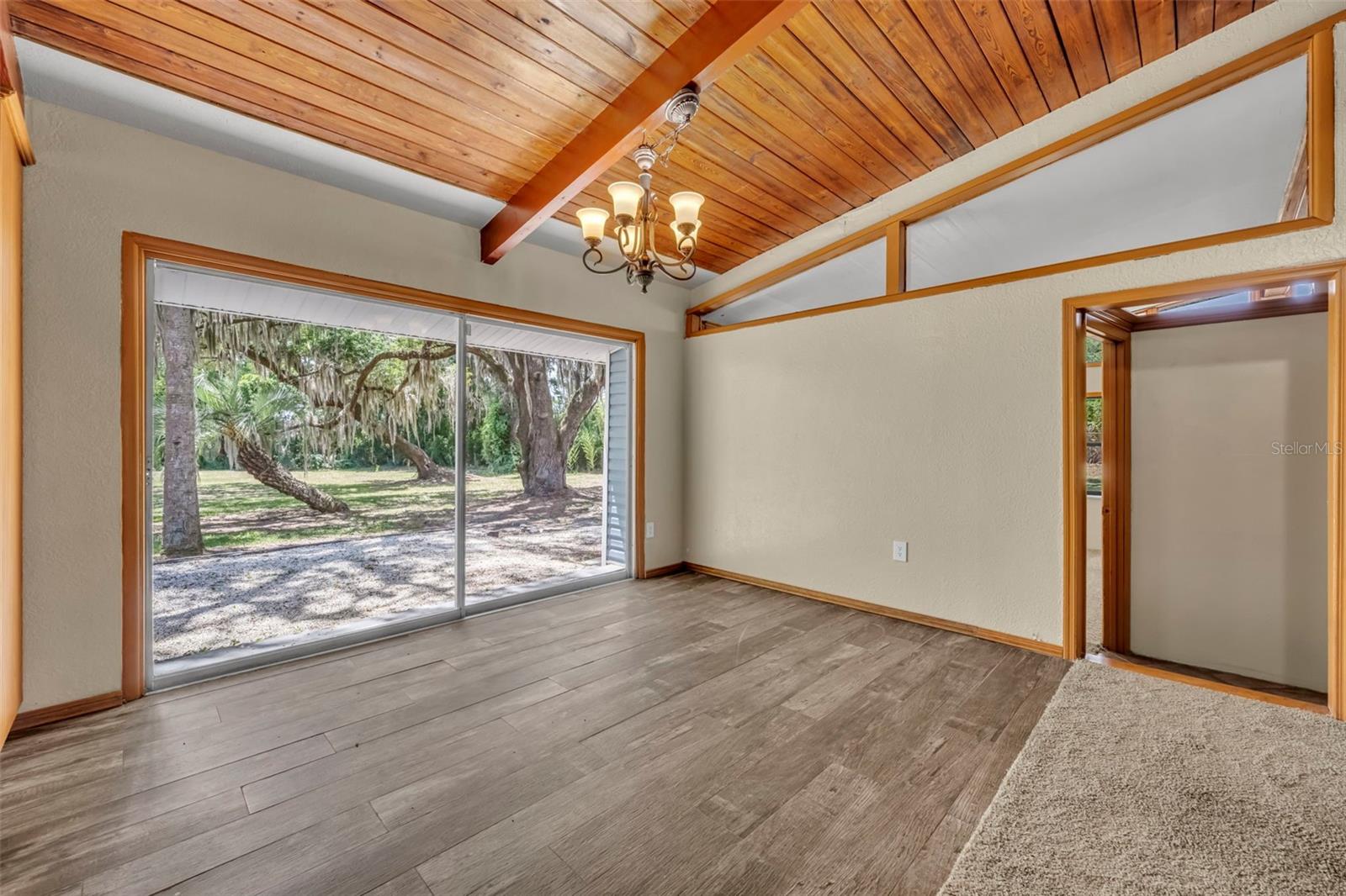 LAKE HAVEN - Residential