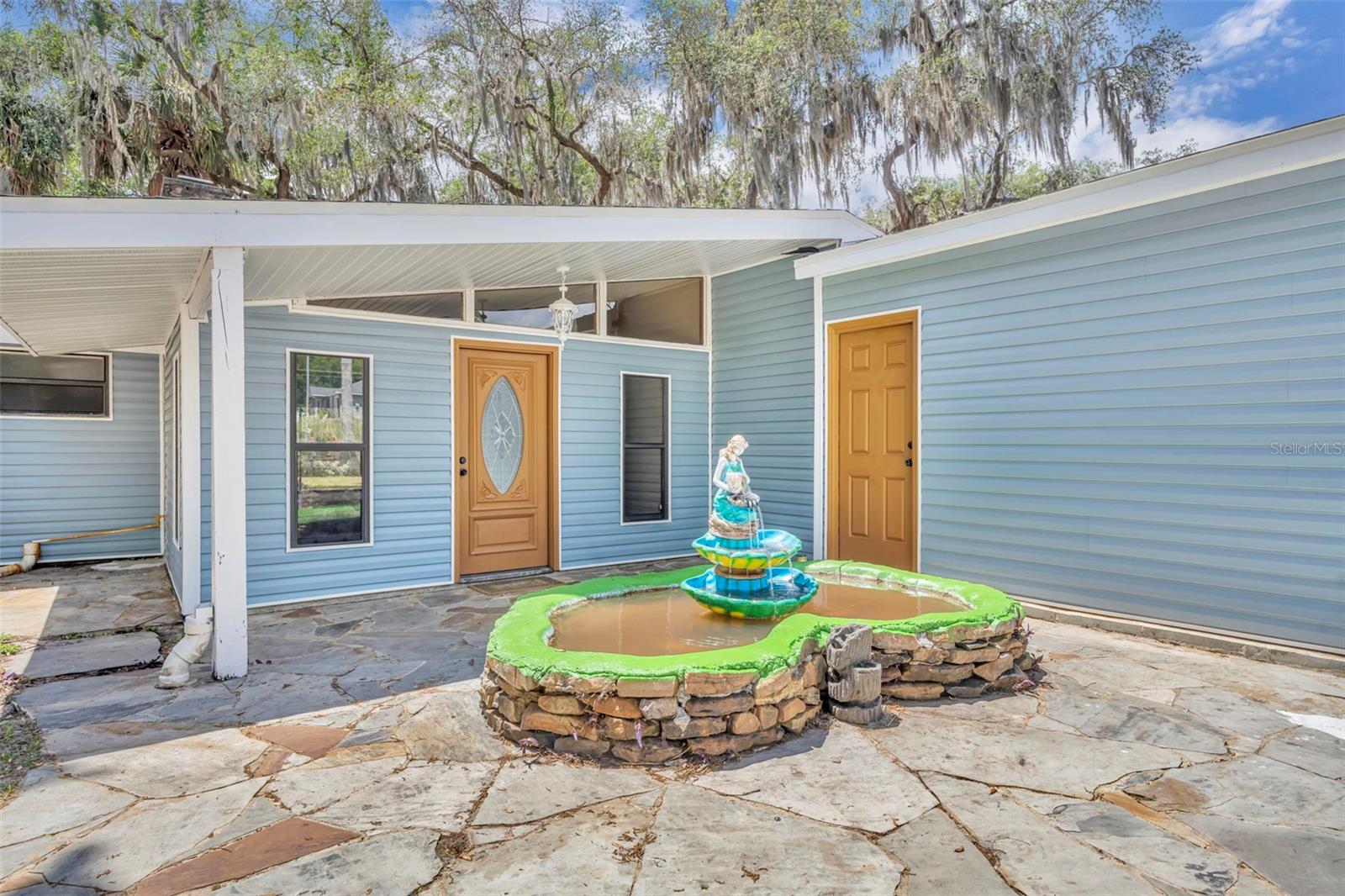 LAKE HAVEN - Residential