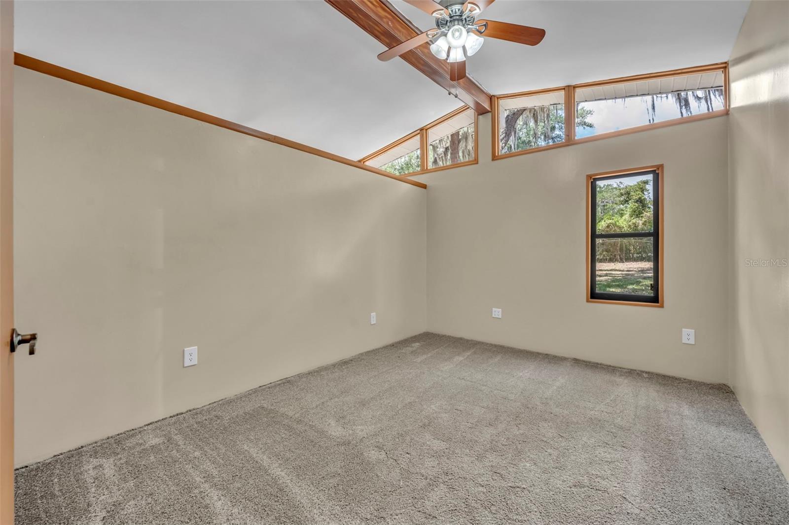 LAKE HAVEN - Residential
