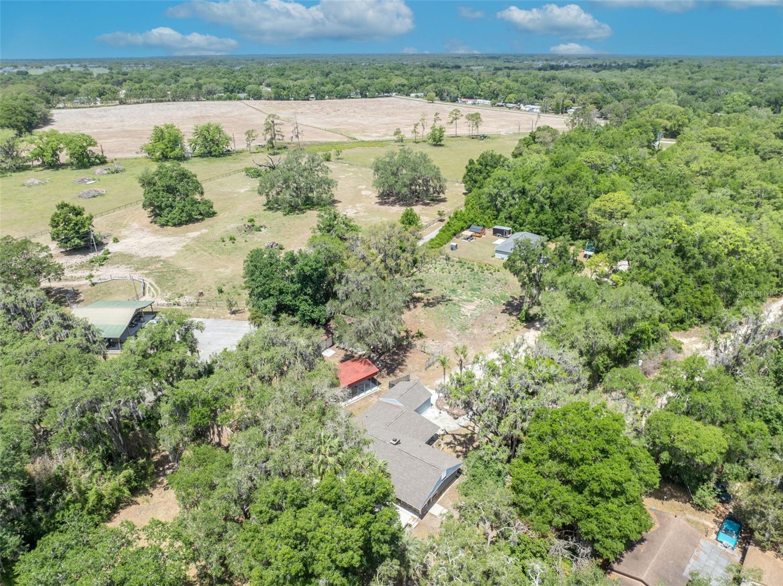 LAKE HAVEN - Residential