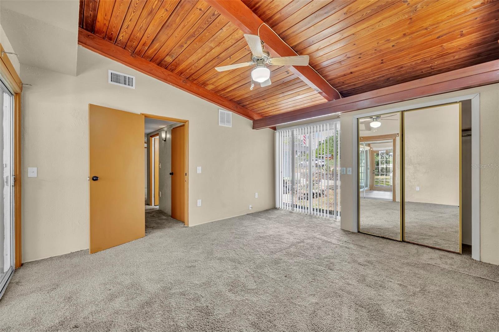 LAKE HAVEN - Residential