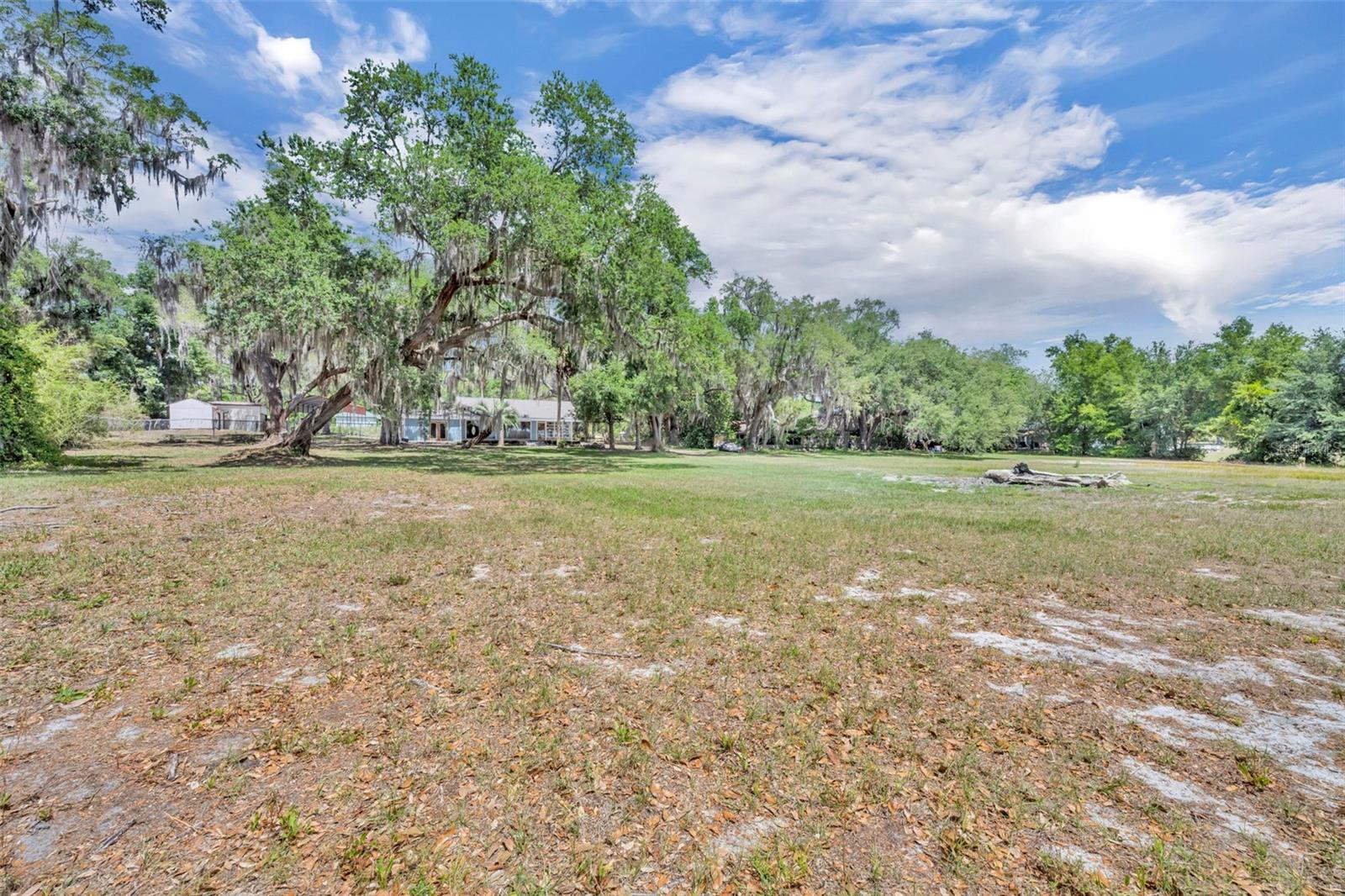 LAKE HAVEN - Residential