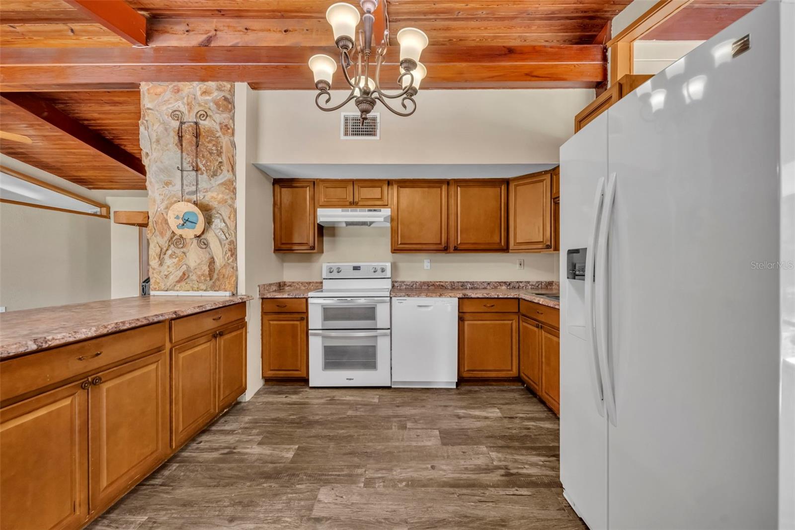 LAKE HAVEN - Residential