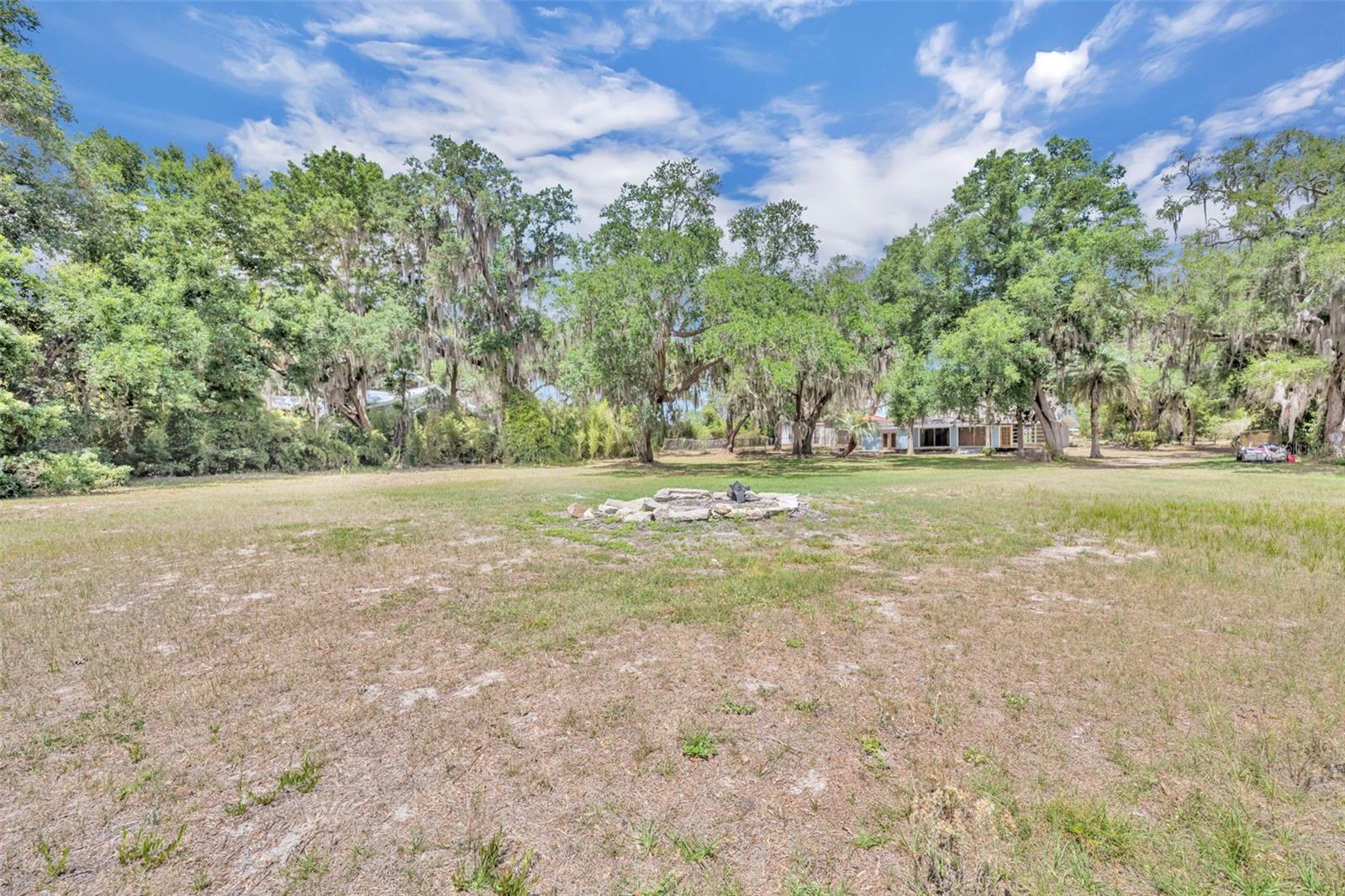 LAKE HAVEN - Residential