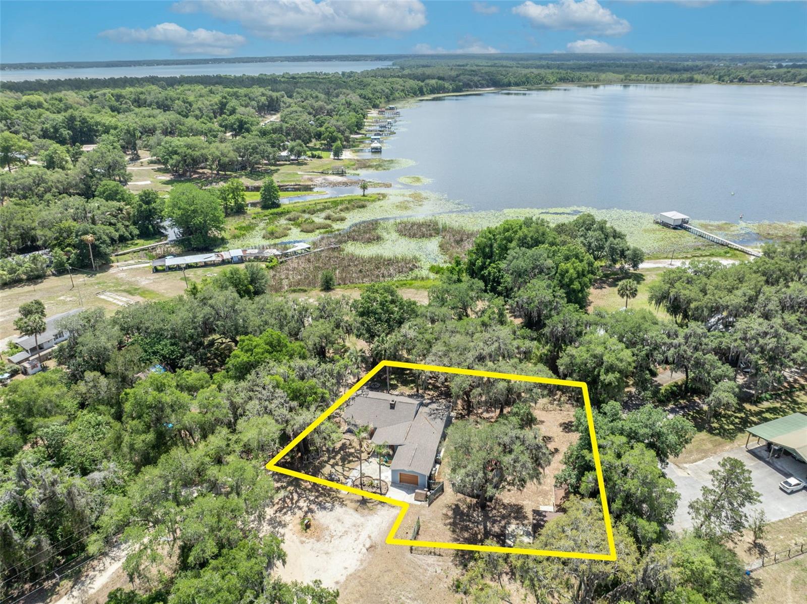 LAKE HAVEN - Residential