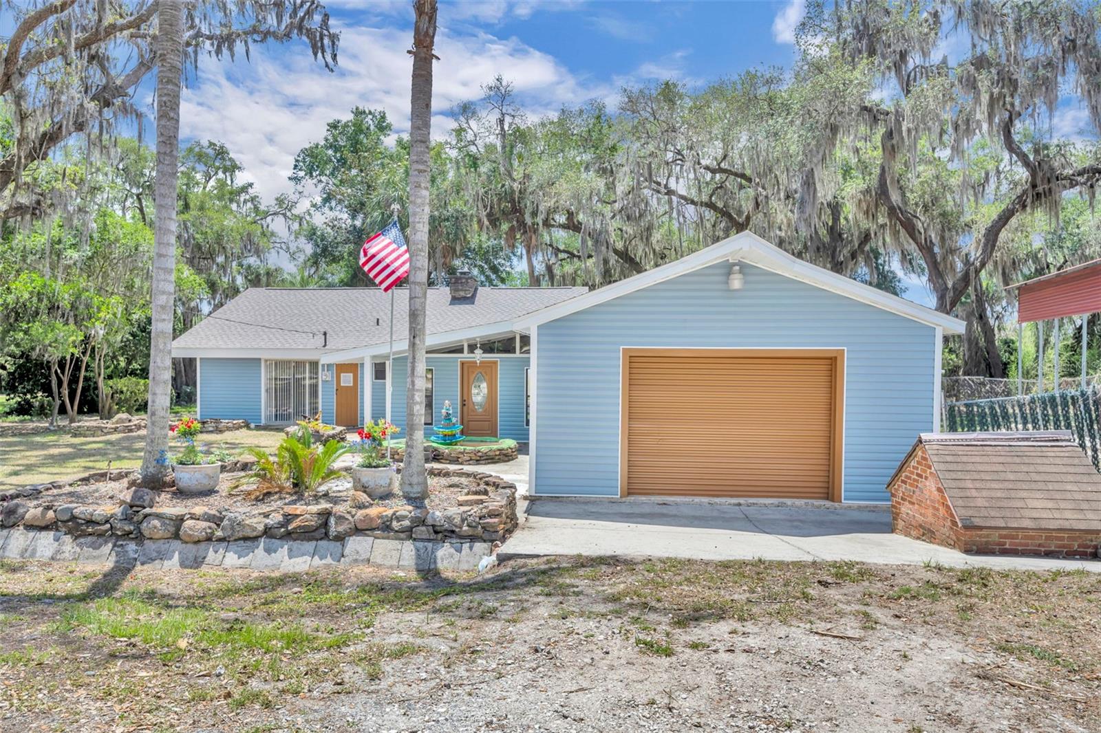 LAKE HAVEN - Residential