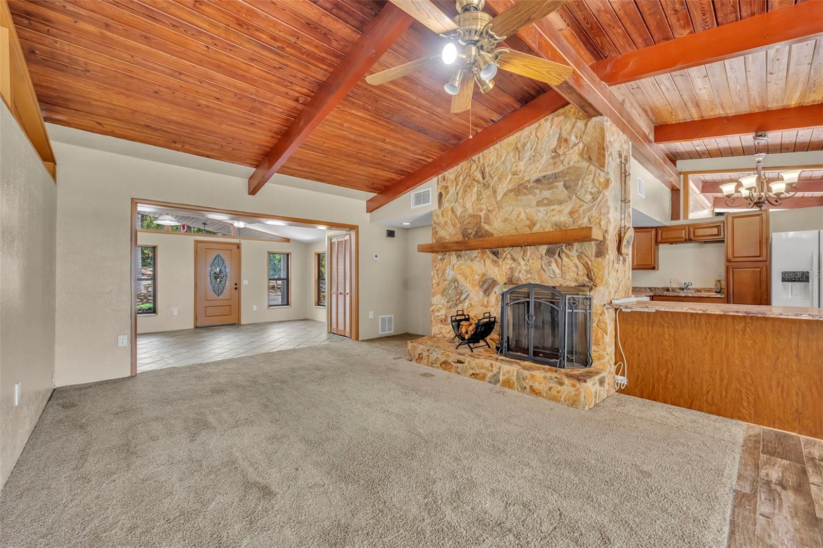 LAKE HAVEN - Residential