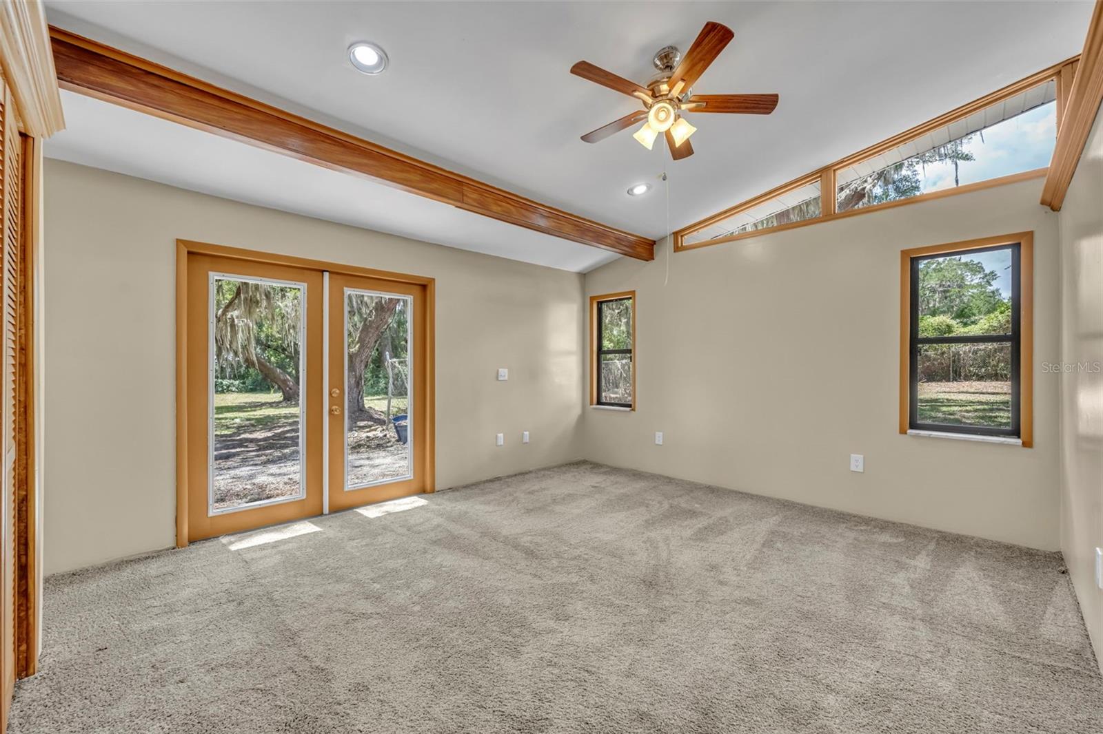 LAKE HAVEN - Residential