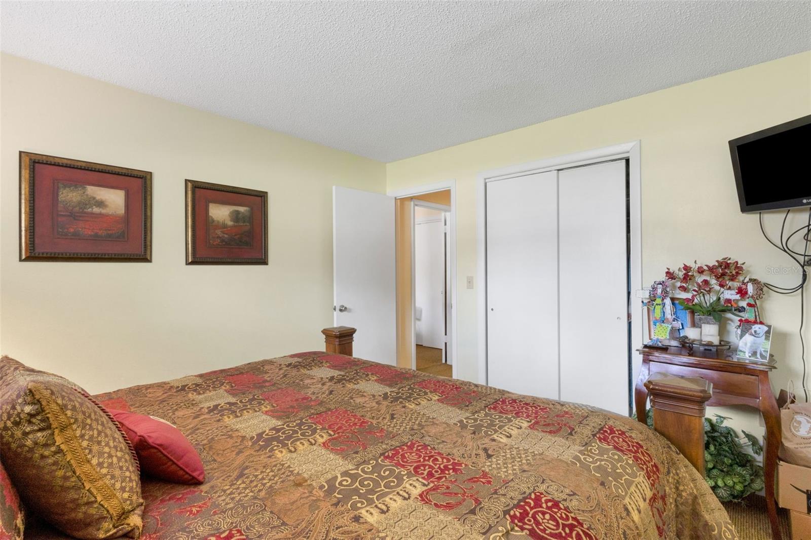 MEADOW OAKS A CONDO - Residential