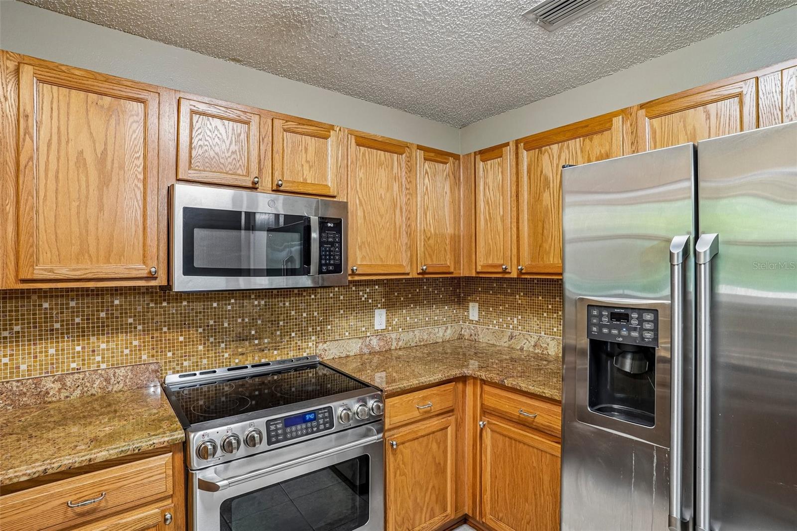 SPRING ARBOR VILLAGE - Residential