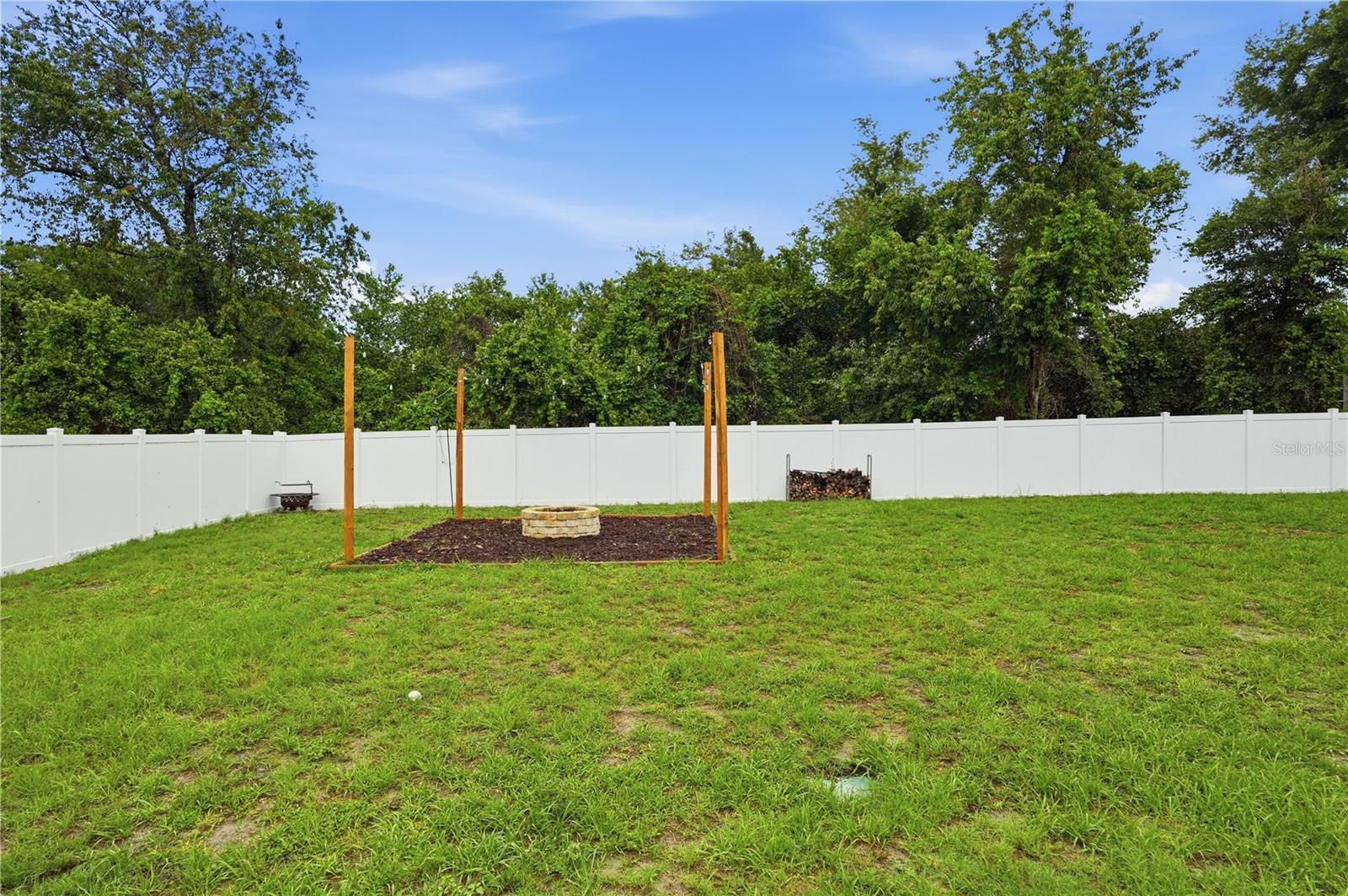 WYNDSOR PLACE - Residential