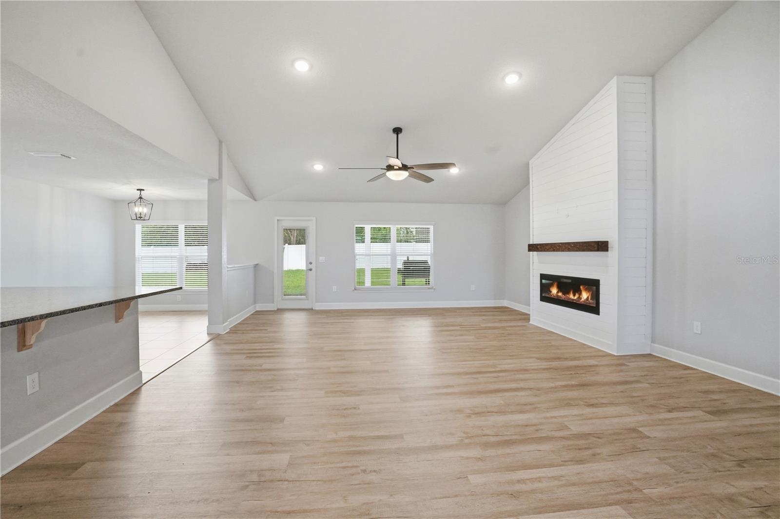 WYNDSOR PLACE - Residential