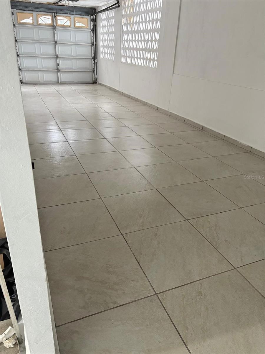 URB. LA CUMBRE, BARRIO MONACILLOS, SAN JUAN, PR - Residential