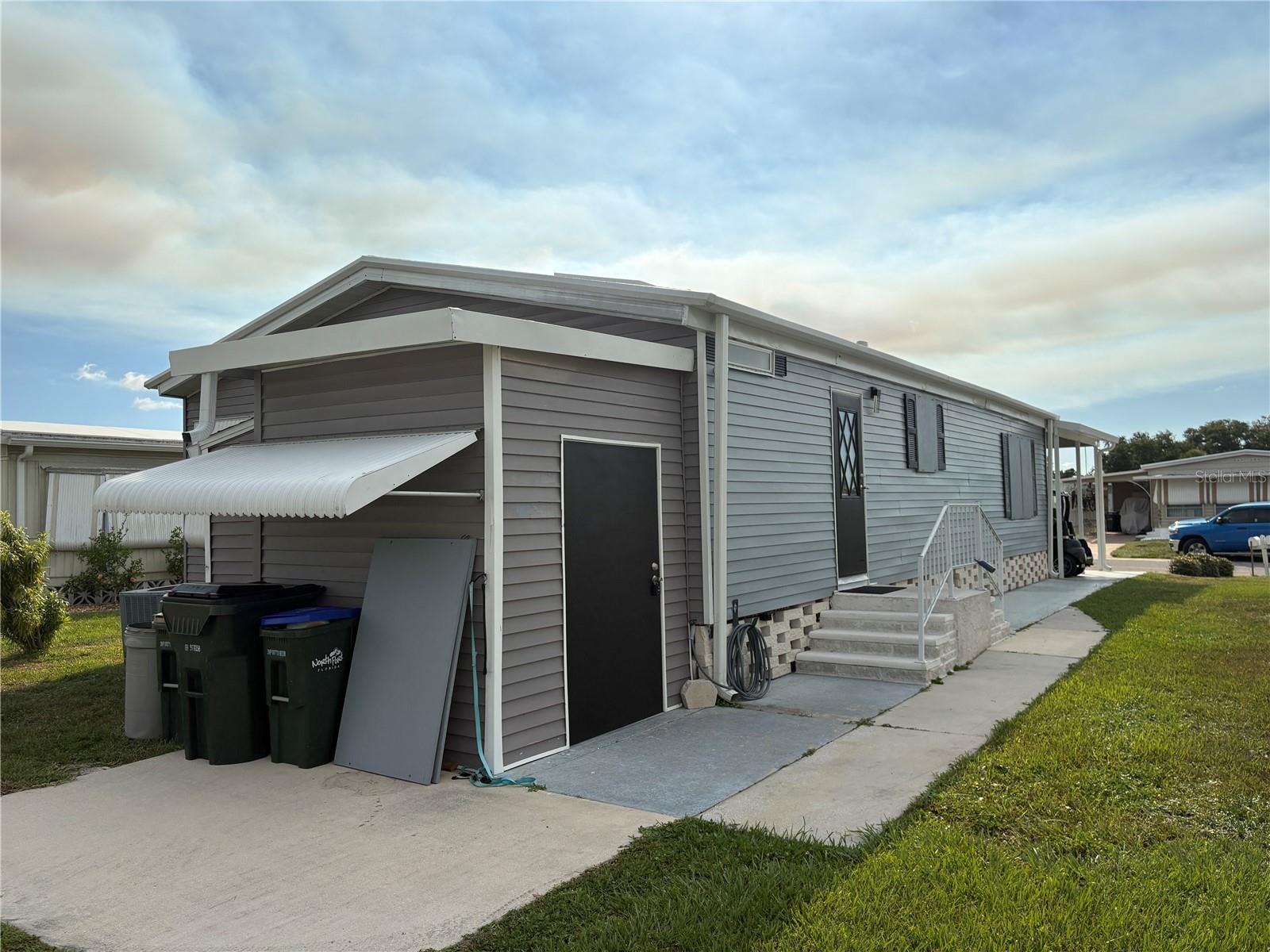 HOLIDAY PARK - Residential