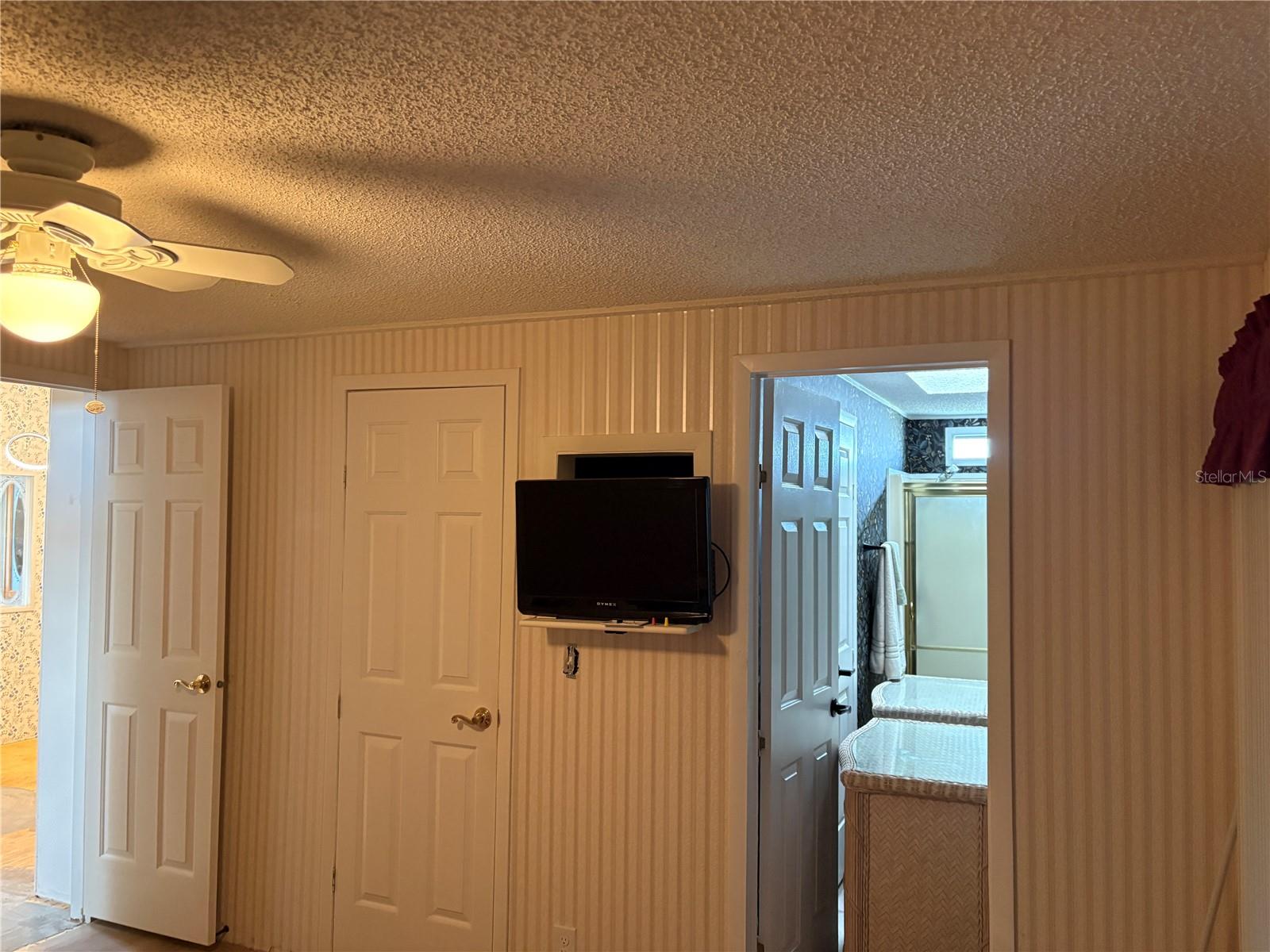 HOLIDAY PARK - Residential