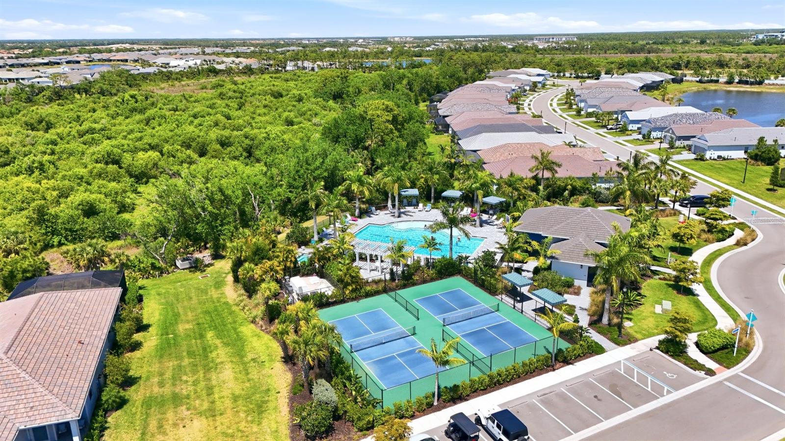 WYSTERIA-WELLEN PARK VILLAGE F-4 - Residential