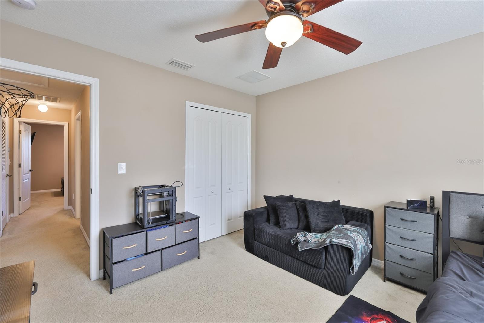 OAK VISTAS - Residential