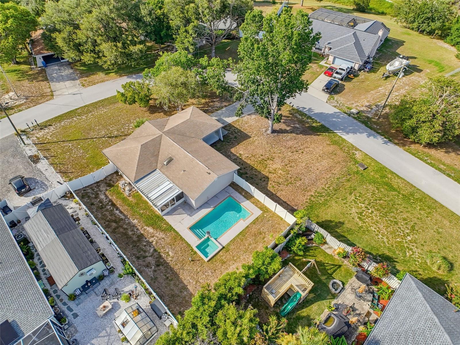 SPRING HILL - Residential