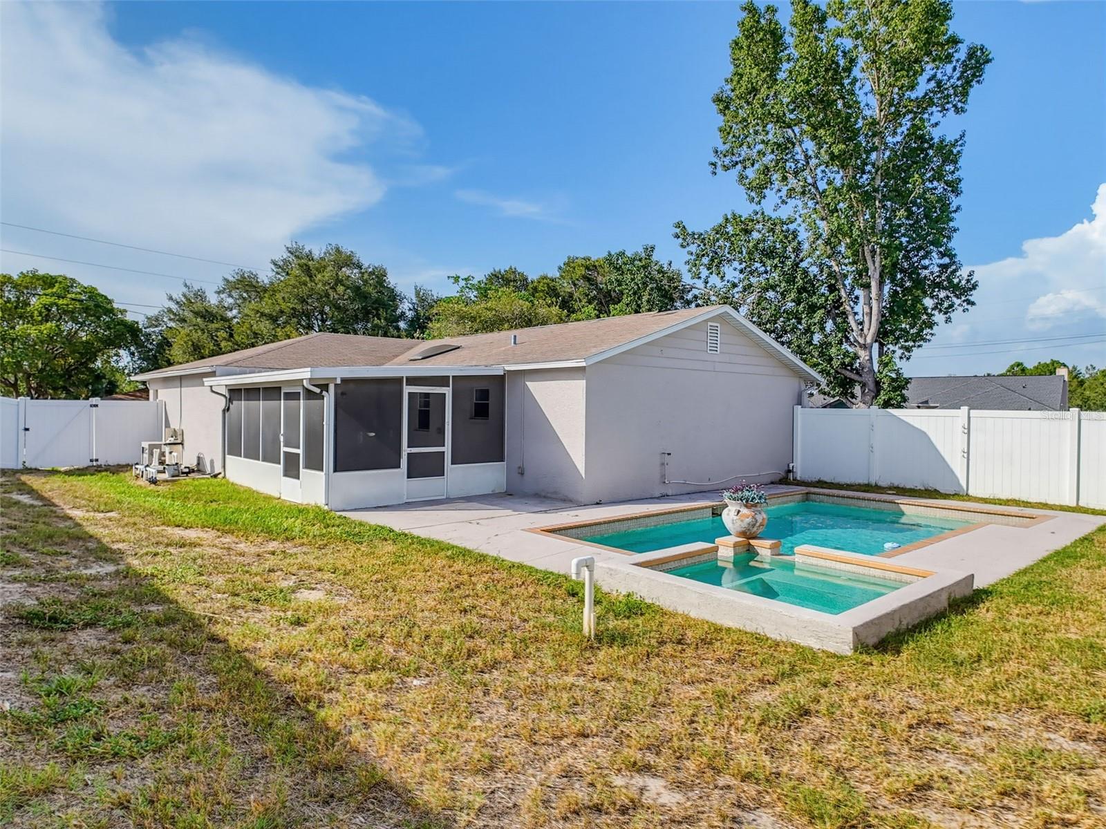 SPRING HILL - Residential