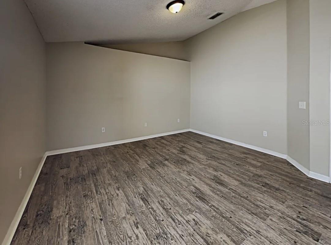 WESTCHESTER PH 06 07 - Residential Lease