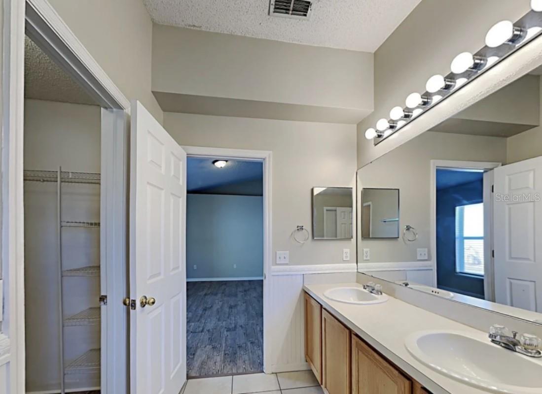 WESTCHESTER PH 06 07 - Residential Lease