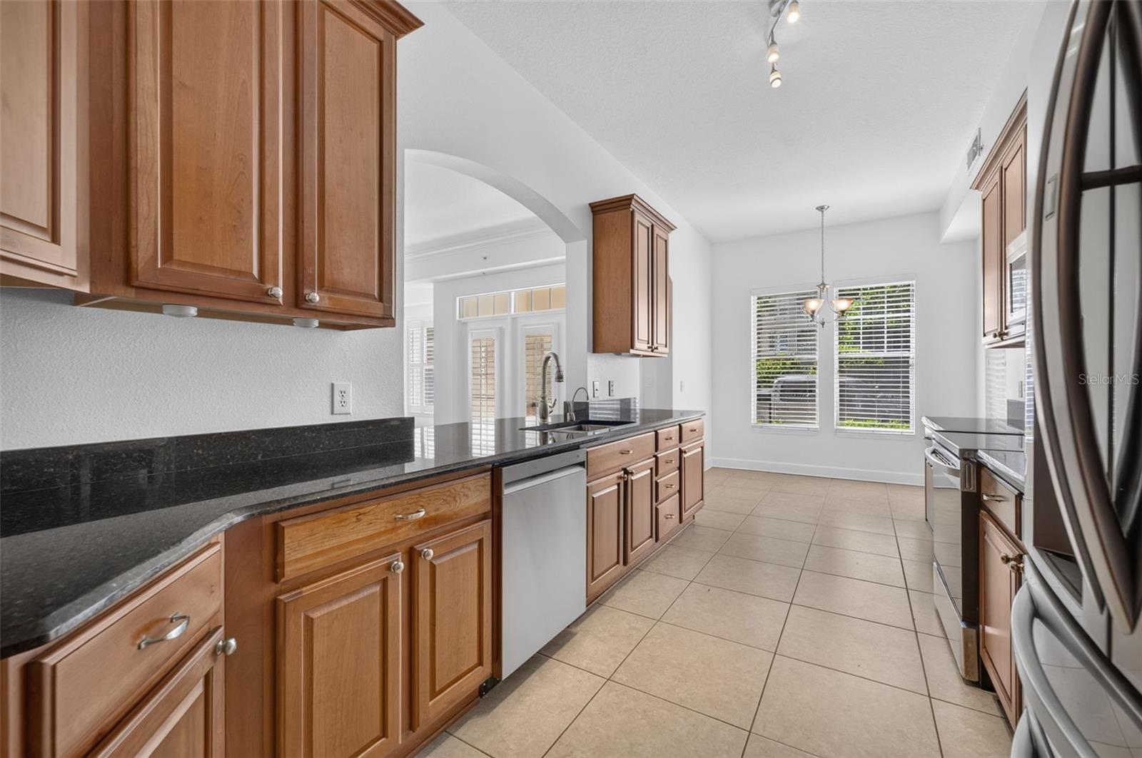 ARTISAN CLUB CONDO PH 6 - Residential