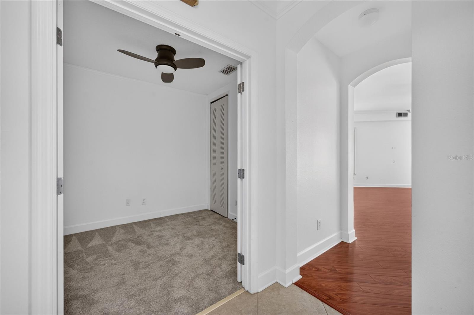 ARTISAN CLUB CONDO PH 6 - Residential