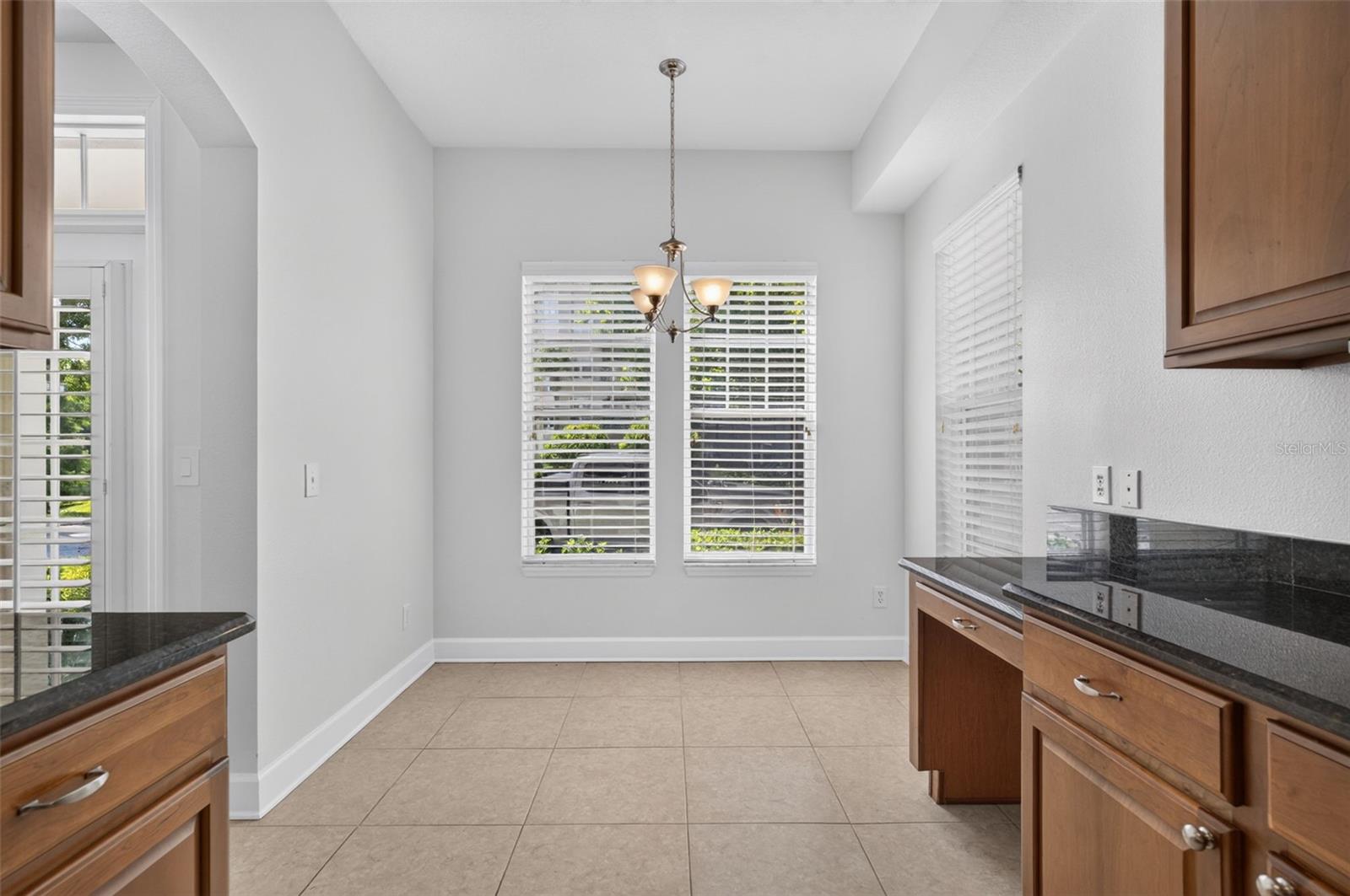 ARTISAN CLUB CONDO PH 6 - Residential