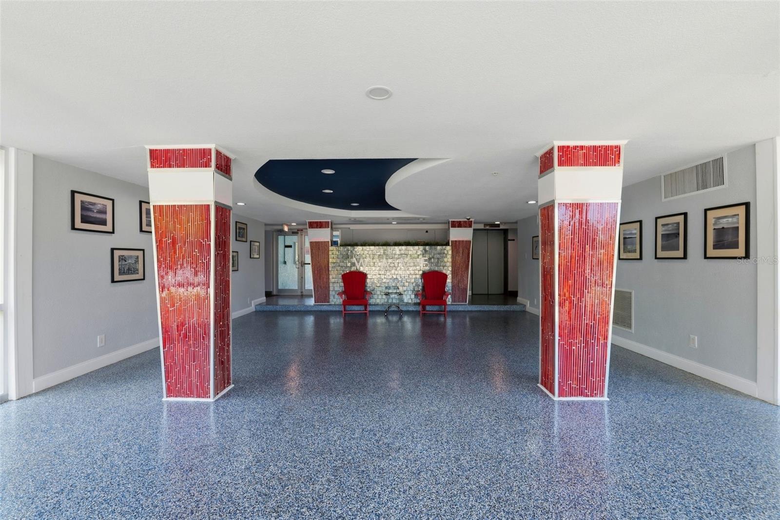 WAVE THE CONDO - Residential