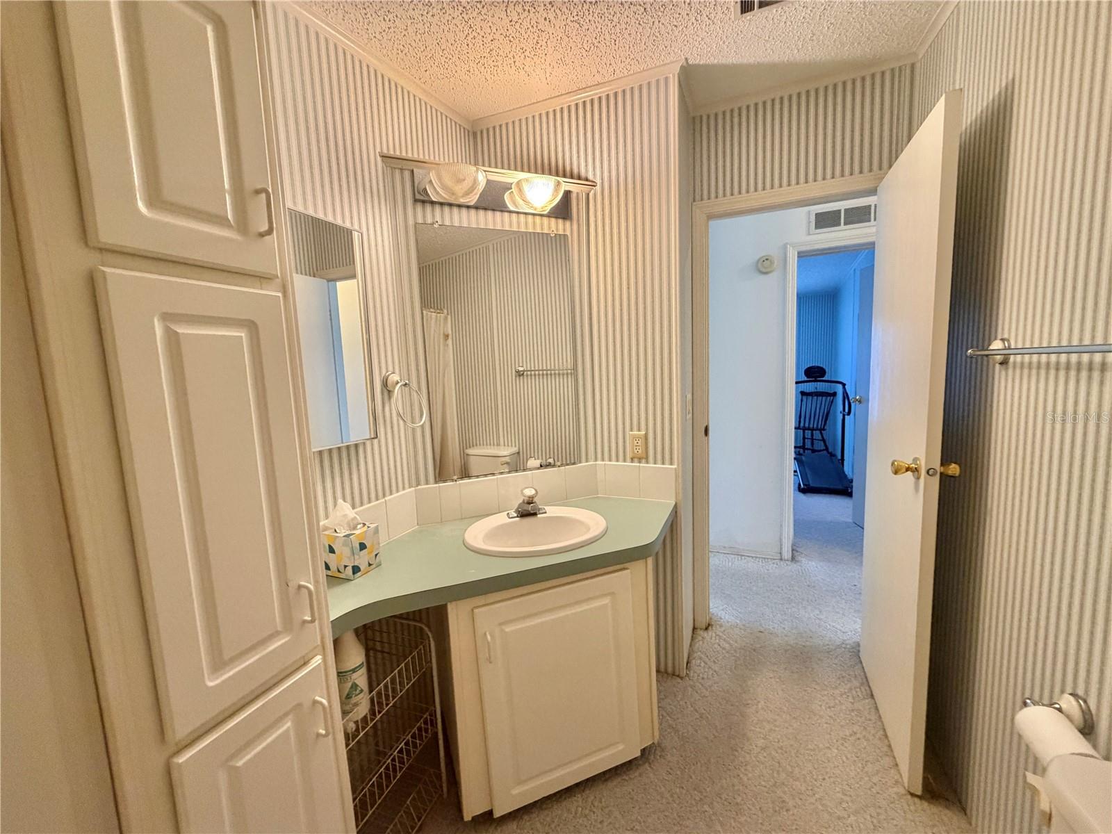 HAWTHORNE AT LEESBURG A COOP - Residential