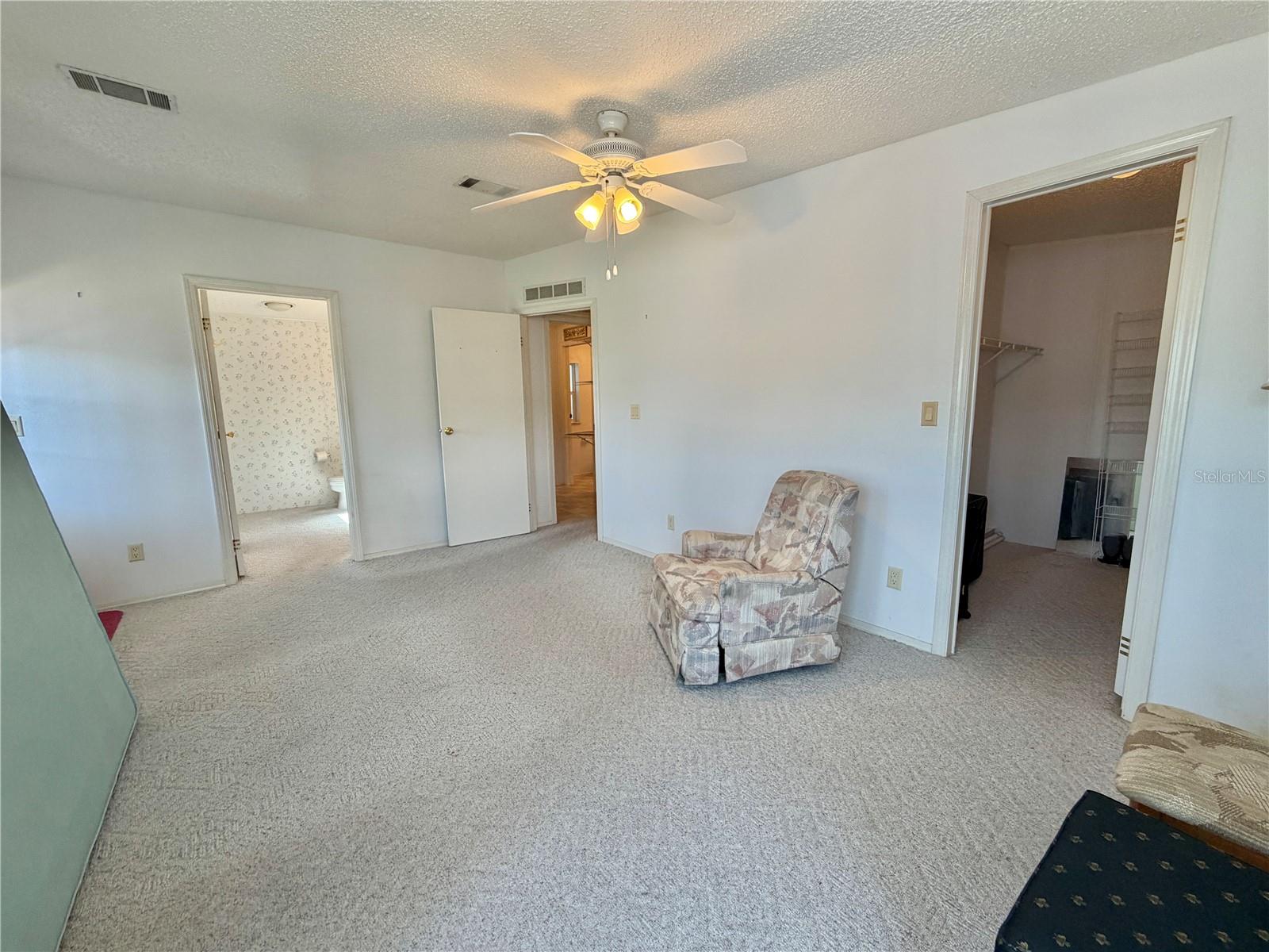 HAWTHORNE AT LEESBURG A COOP - Residential