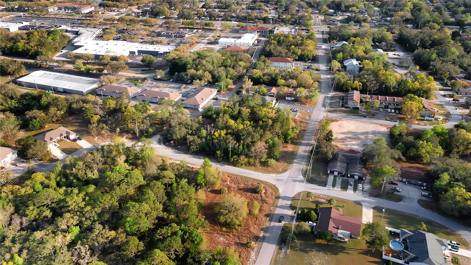 SPRING HILL - Land