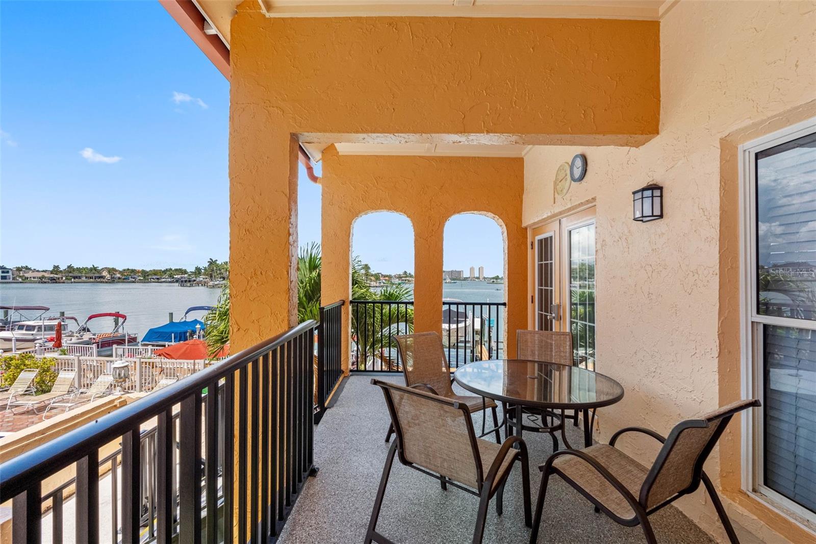BOCA SHORES CONDOMINIUM - Residential