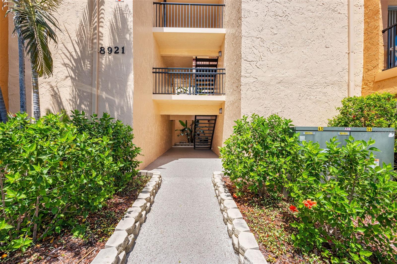 BOCA SHORES CONDOMINIUM - Residential